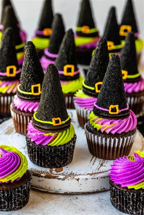 witch-hat-cupcakes-pies-and-tacos image