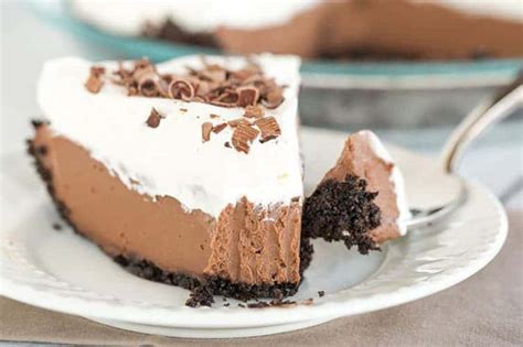 chocolate-cream-pie-brown-eyed-baker image