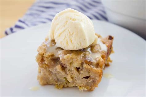 apple-spice-cake-recipe-with-caramel-sauce-and-ice image