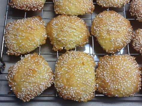recipes-sesame-cheese-biscuits-caf-cat image
