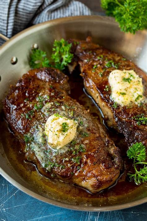 sirloin-steak-with-garlic-butter image