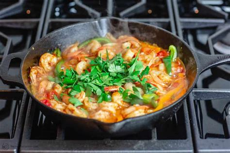 mediterranean-style-garlic-shrimp-recipe-the image