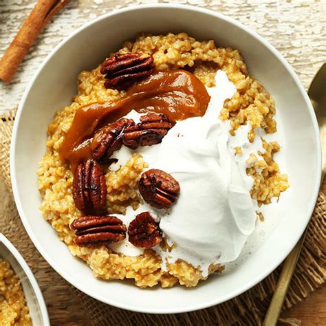 pumpkin-pie-oats-minimalist-baker image