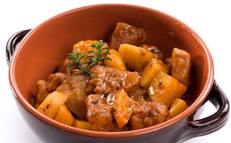 recipe-veal-stew-with-potatoes-academia-barilla image