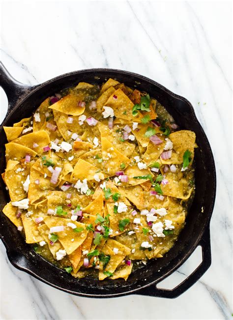 chilaquiles-verdes-with-baked-tortilla-chips-cookie image