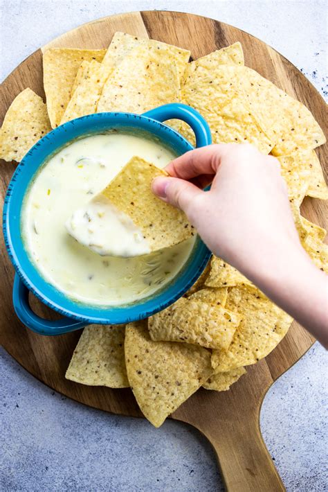 white-queso-cheese-dip-4-ingredients-5-minutes-video image