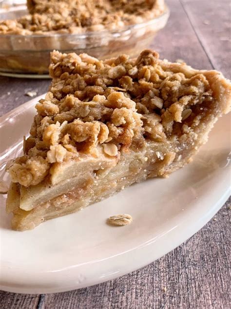 apple-streusel-pie-my-country-table image