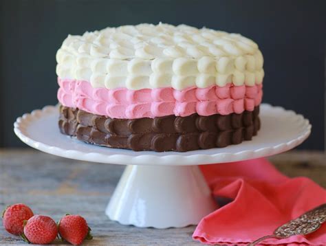 3-layer-neapolitan-cake-chocolate-vanilla-strawberry image