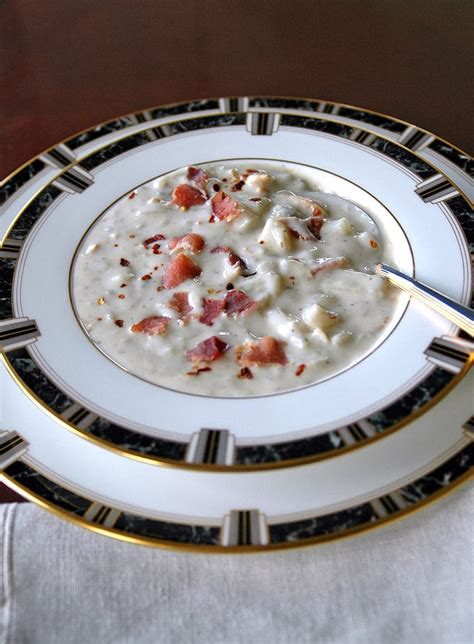 creamy-clam-chowder-with-bacon-cooking image