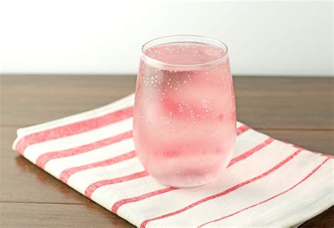 easy-mixed-berry-vodka-spritzer-recipe-smart-savvy-living image