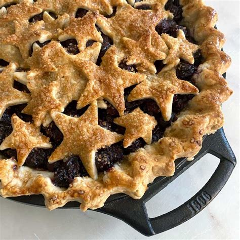 4th-of-july-dessert-recipe-star-spangled-blueberry-pie image