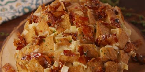 maple-bacon-brie-pull-apart-bread image