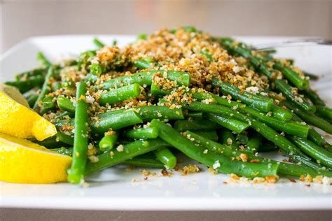 best-green-bean-recipe-with-panko-crumbs-two-kooks-in-the image