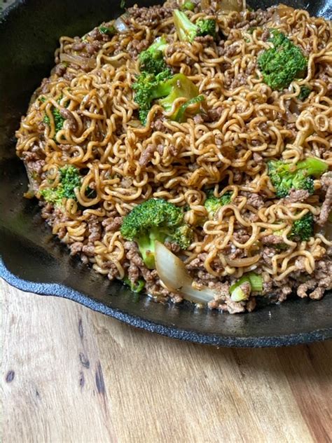 easy-beef-broccoli-ramen-stir-fry-the-seasoned-skillet image