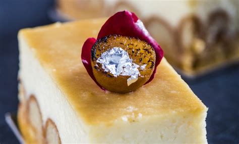easy-gulab-jamun-cheesecake-गलब-जमन image