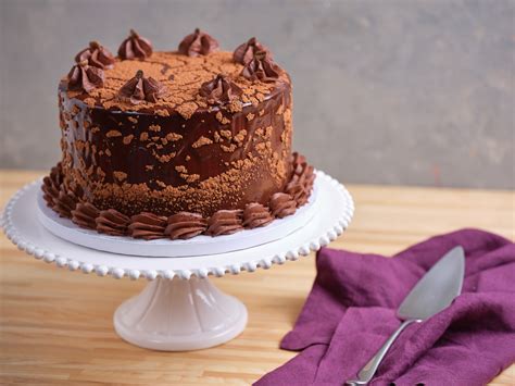 how-to-make-an-over-the-top-chocolate-cake-food image