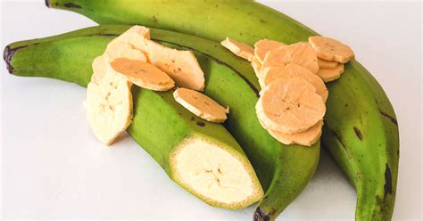 plantains-the-nutrition-facts-and-health-benefits image