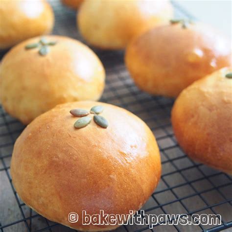 pumpkin-kaya-buns-tangzhong-method-bake-with image