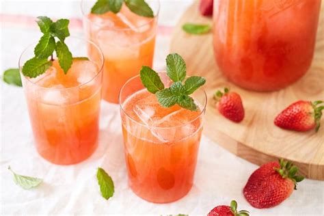 best-strawberry-lemonade-recipe-how-to-make image