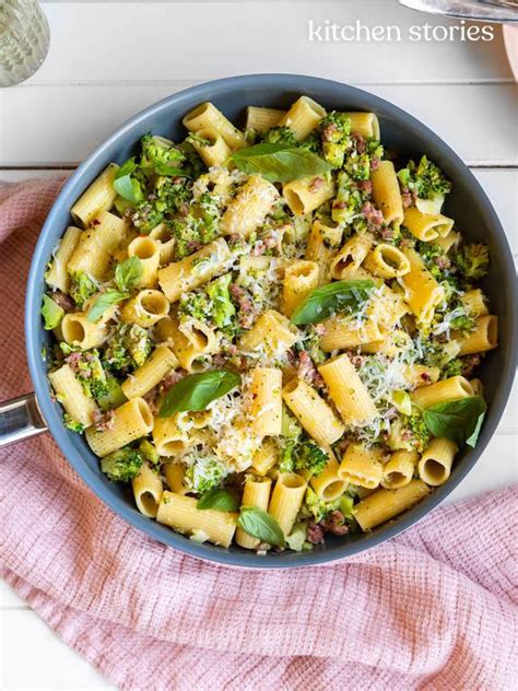 rigatoni-with-broccoli-and-sausage-recipe-kitchen image