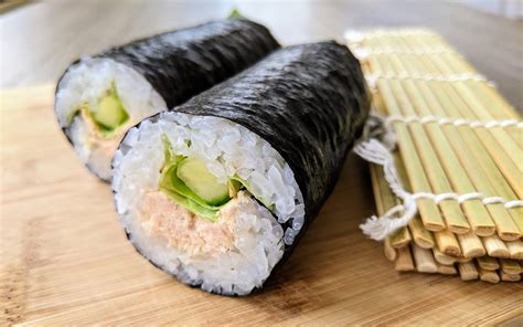 how-to-make-tuna-salad-maki-aka-poor-mans-sushi image