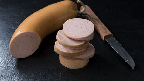 kalbsbratwurst-veal-bratwurst-meats-and-sausages image