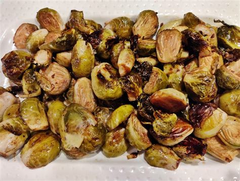 balsamic-vinaigrette-roasted-brussel-sprouts image