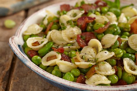 fresh-pea-fava-bean-pancetta-pasta-edible-silicon image