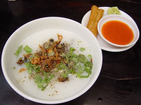 9-foods-that-vietnamese-eat-for-breakfast image