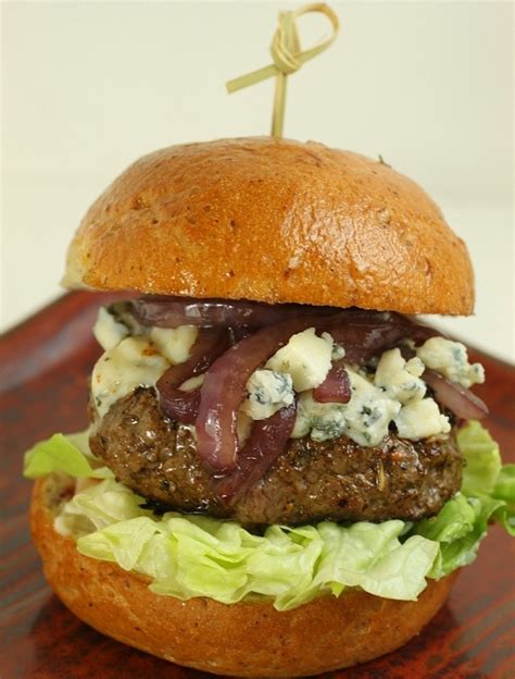 cabernet-and-gorgonzola-burger-sliders-slap-yo image