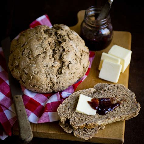 rye-berry-bread-recipe-marcia-kiesel-food-wine image