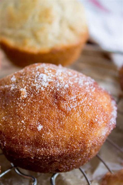 cinnamon-sugar-dipped-muffins-french-breakfast-puffs image