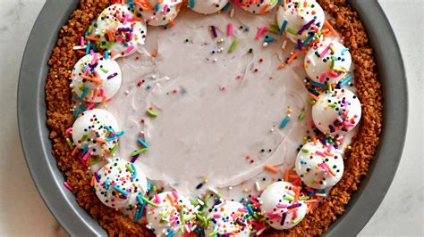 easy-ice-cream-pie-with-a-genius-waffle-or-sugar-cone image