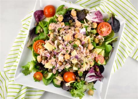 tuna-and-garbanzo-bean-salad-recipe-laaloosh image