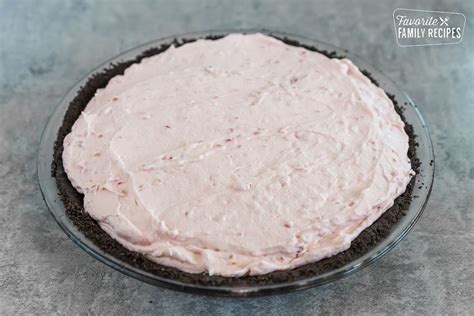 raspberry-cream-pie-easy-no-bake image