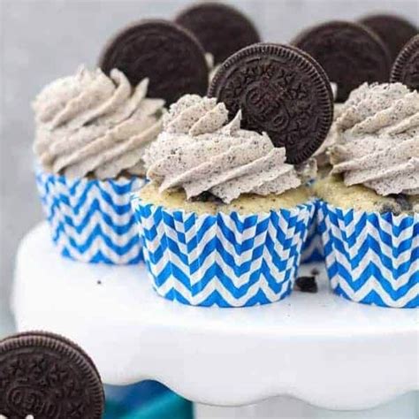 cookies-and-cream-oreo-cupcakes-beyond-frosting image