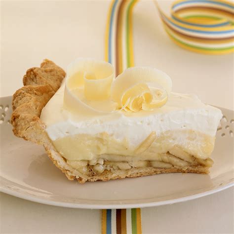 banana-cream-pie-recipe-joyce-white-food-wine image