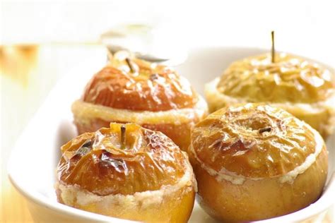 12-baked-apple-recipes-foodcom image