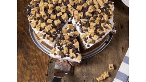 cookie-dough-frozen-dessert-cake-you-have-to-try image
