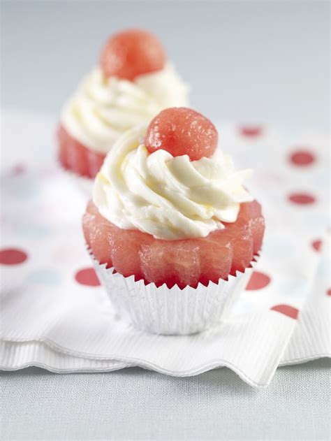 watermelon-cupcakes-watermelon-board image