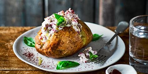 how-to-cook-a-baked-potato-bbc-good-food image