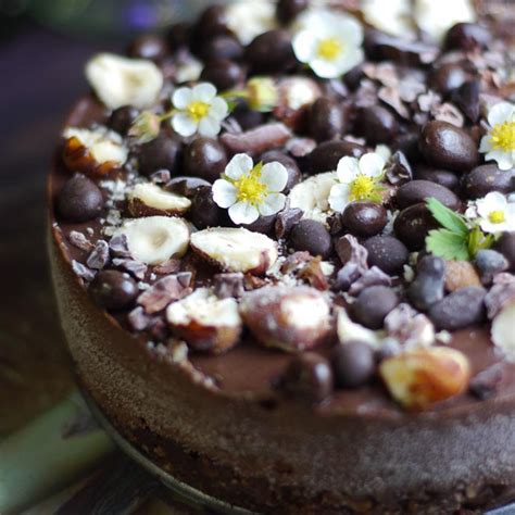 raw-chocolate-hazelnut-cheesecake-unconventional image