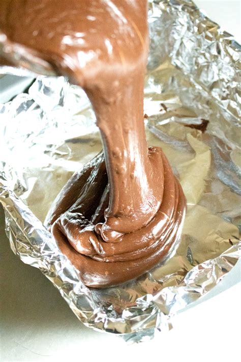 easy-4-ingredient-microwave-chocolate-fudge-rachel image