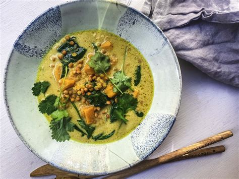 green-curry-lentil-soup-food-pharmacy image