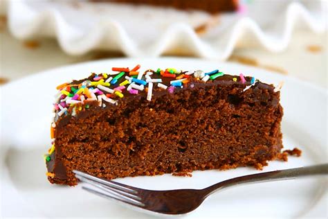 the-best-ever-chocolate-fudge-cake-recipe-eggless image