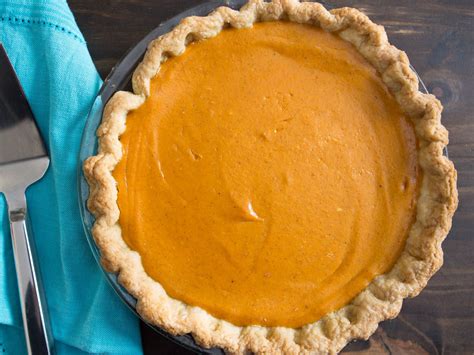 extra-smooth-pumpkin-pie-recipe-serious-eats image