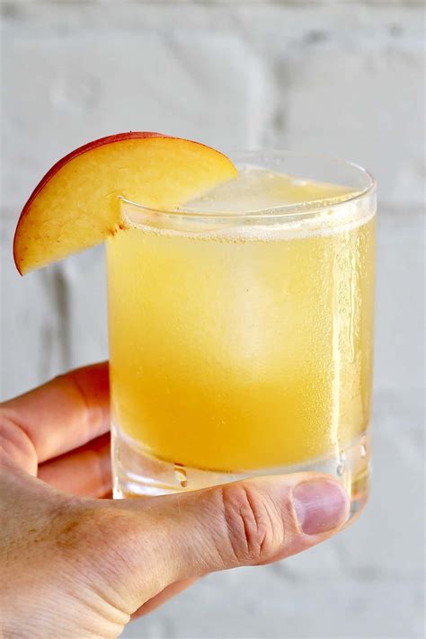 peachy-keen-cocktail-the-bakermama image