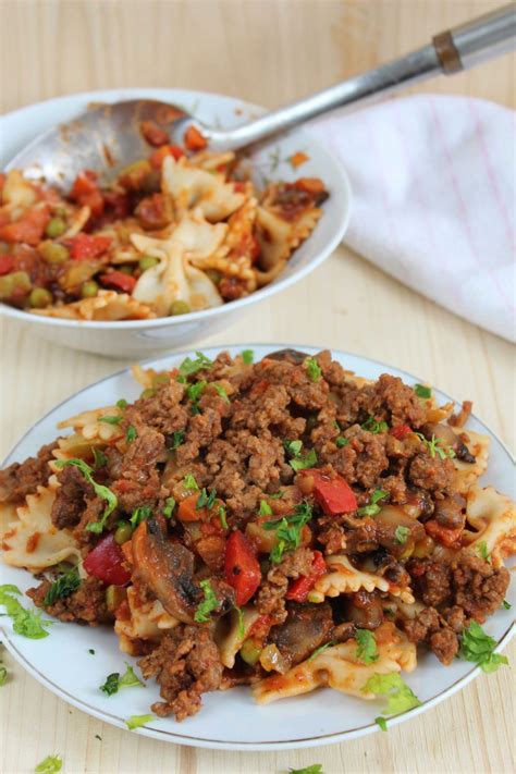 beef-pasta-with-ground-beef-vegetables-farfalle-pasta image
