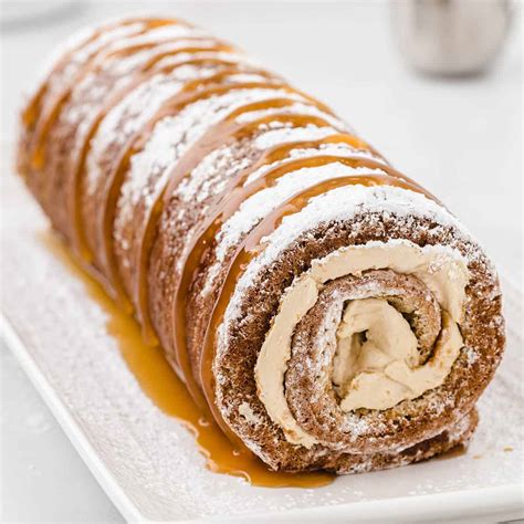 banana-cake-roll-with-cream-cheese-filling-princess image