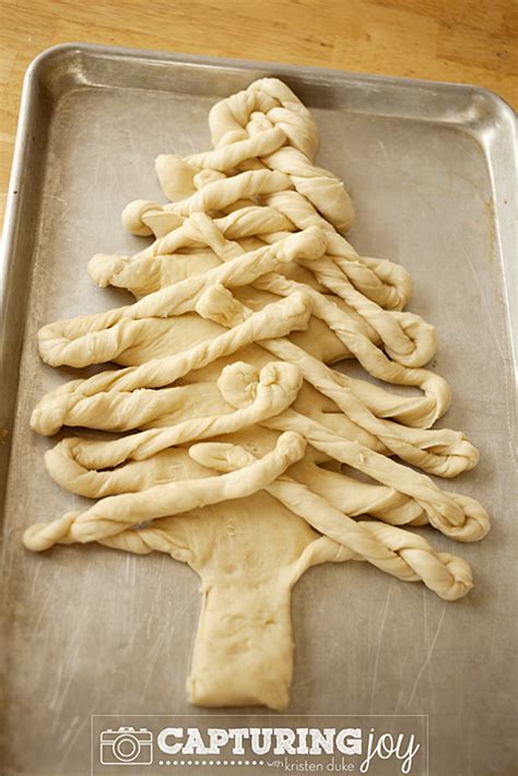 christmas-tree-bread-recipe-festive-and-sweet image
